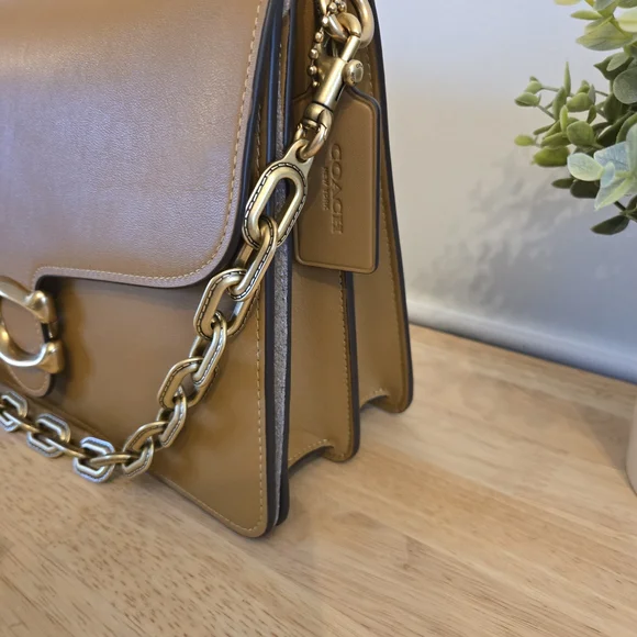 Coach Chain Tabby 30 In Honey Brown. - Picture 6 of 8